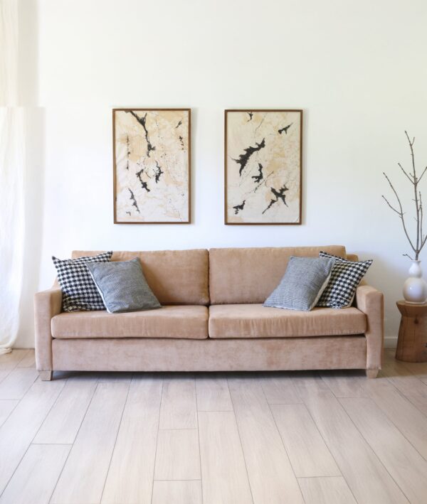 Sillón Murcia de tres cuerpos en tono beige.